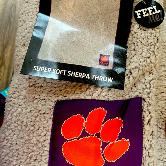 Clemson Tigers Bernie and Throw Combo - Picture 2 of 3